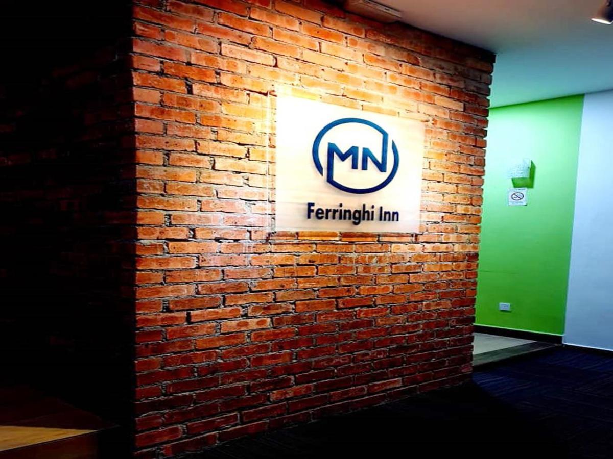 Mn Ferringhi Inn Batu Feringgi Exterior foto