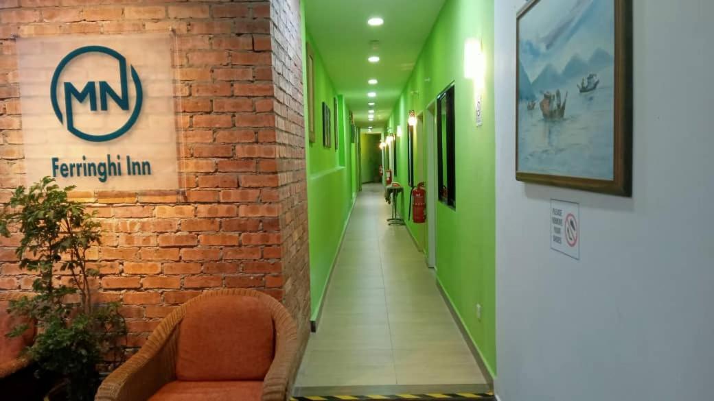 Mn Ferringhi Inn Batu Feringgi Exterior foto