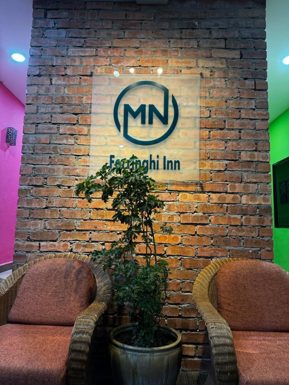 Mn Ferringhi Inn Batu Feringgi Exterior foto